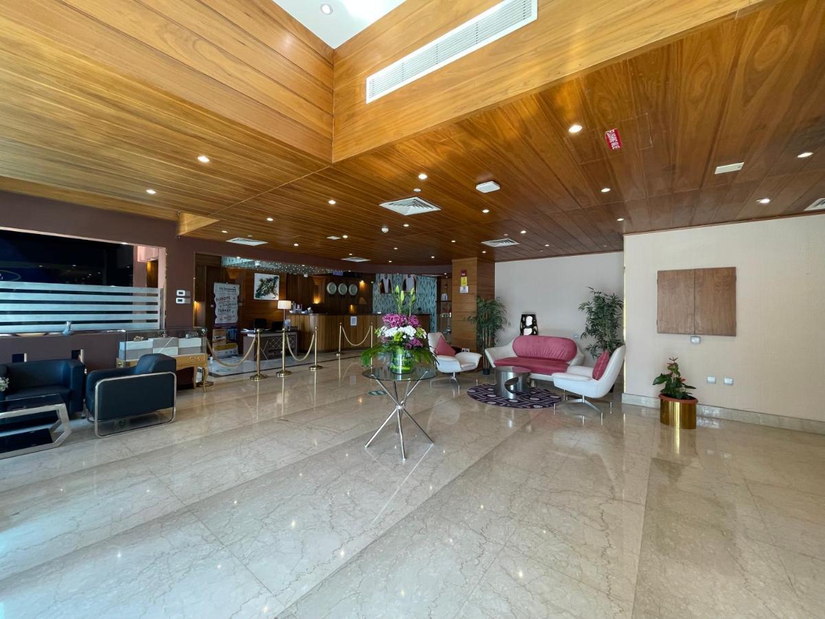 Al Mansour Plaza 4* Doha